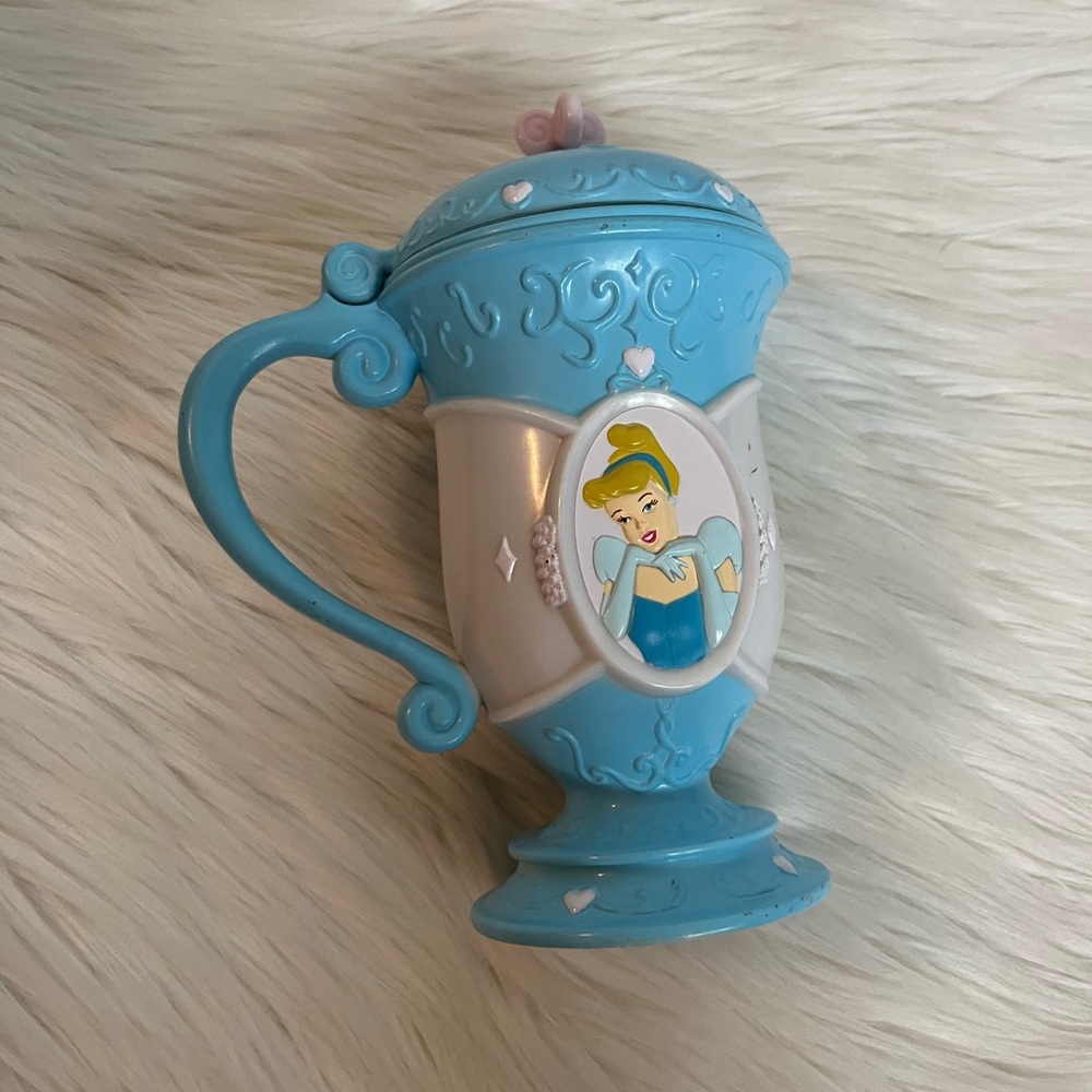 Disney on Ice Cinderella Cup